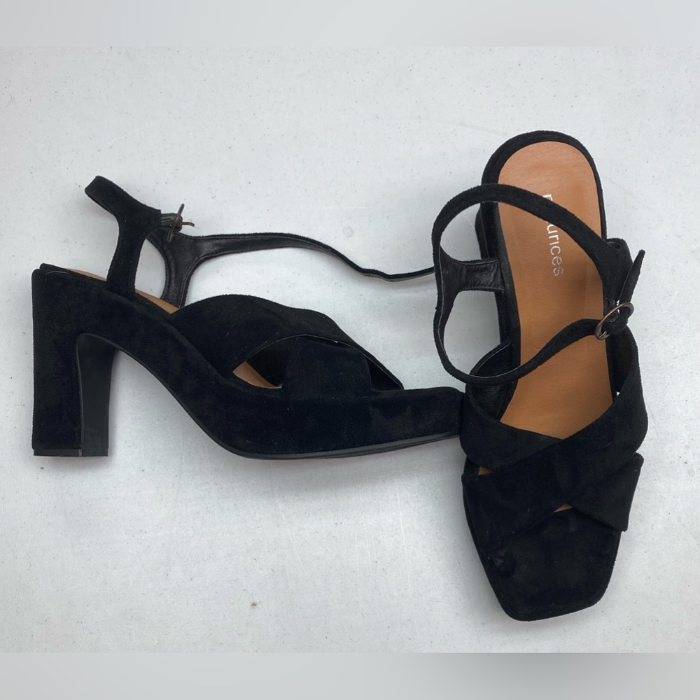 NWOB Maurices BLK Platform Sandals, 9 Fall Sale